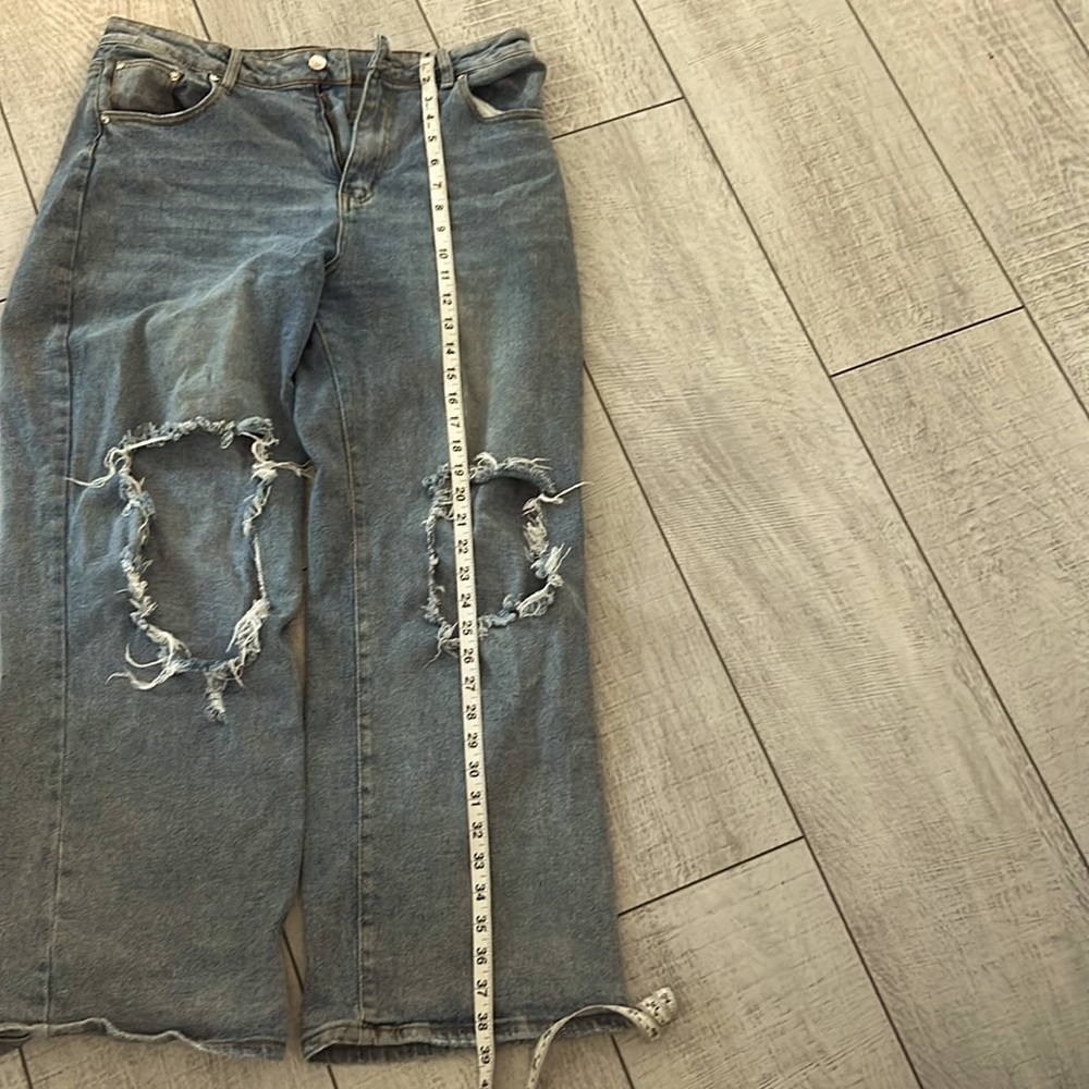 Distressed boyfriend jeans